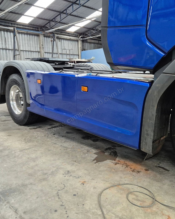 Carenagem Side Skirt Lateral Scania NTG Entre eixo 3150 mm/3350 mm/3550 mm/3600 mm Escapamento Lado Esquerdo - Boff