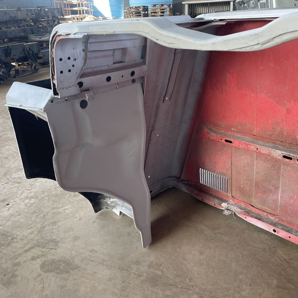 Capô Scania De Lata 112HW/113 C/ Para lamas De Fibra (Reformado)