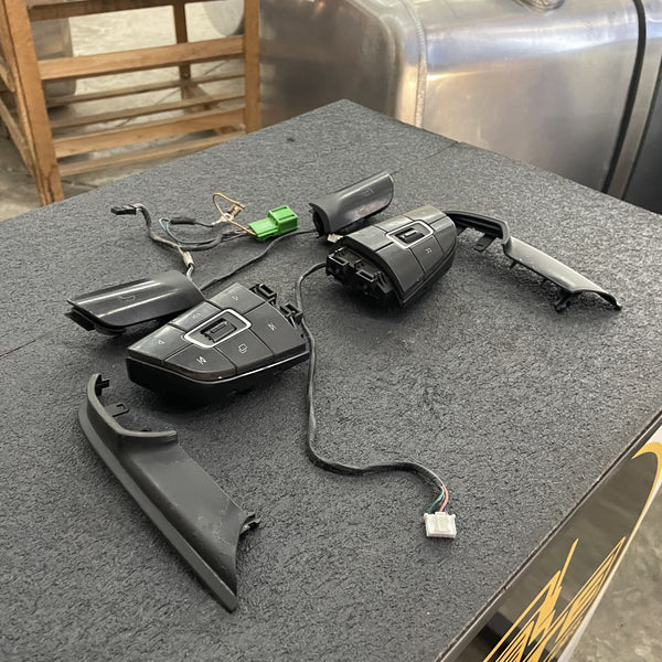 Conjunto De Botões Para Volante Volvo FH New