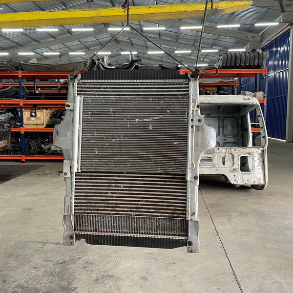 Kit Radiador com Condensador Iveco Stralis