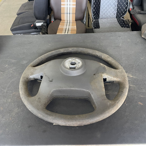 Volante Original de Alta Performance – Cód. 20973980 | Volvo VM 270 com Tampa Protetora