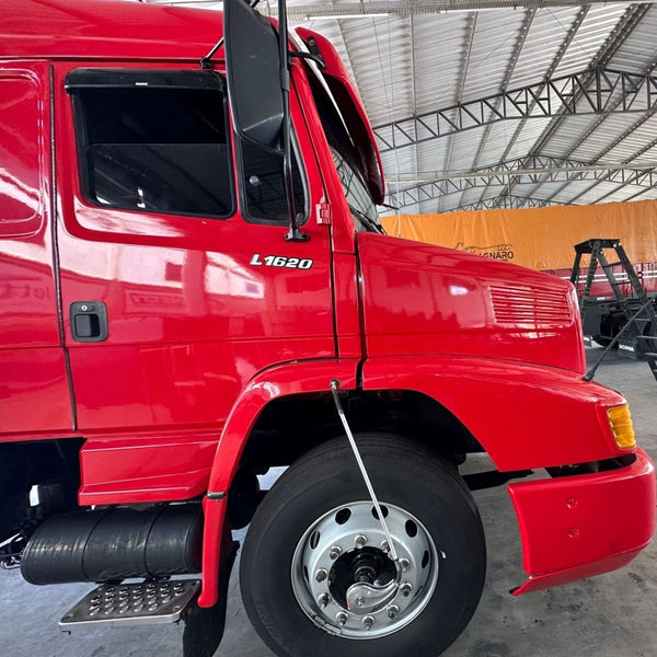 Capô Mercedes-Benz Central 1418 1618 1620 - Sem Paralamas