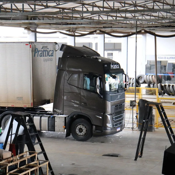Continuação do Defletor De Ar Volvo New FH