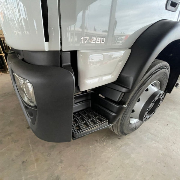 Tampa Estribo Iveco Tector e Cursor 2021 2022