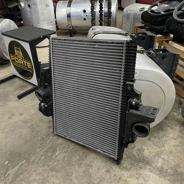 Intercooler Mercedes Benz Axor 2035 a 3344 (2005 em diante) - Código 9405010301