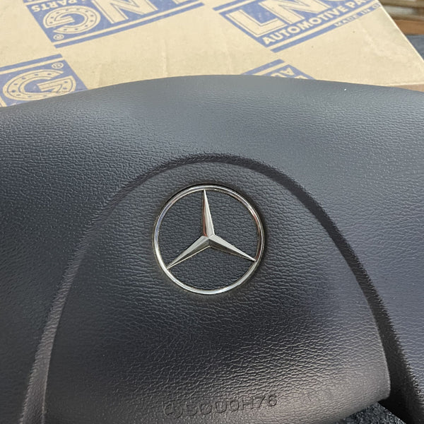 Botão Buzina com Comandos - Mercedes-Benz Axor/Atego - Cód. 9434840031