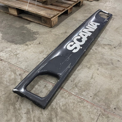 Grade Frontal com Emblema Scania Série 5