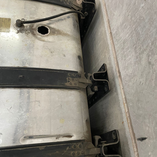 Tanque de Combustível 430L + Arla 100L Para MAN TGX 2014