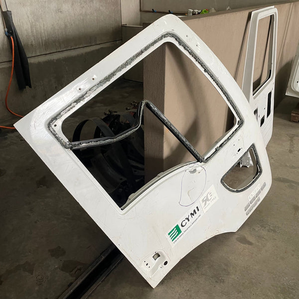 Porta Lado Direito Ford Cargo Panda - Código BC457020124BA