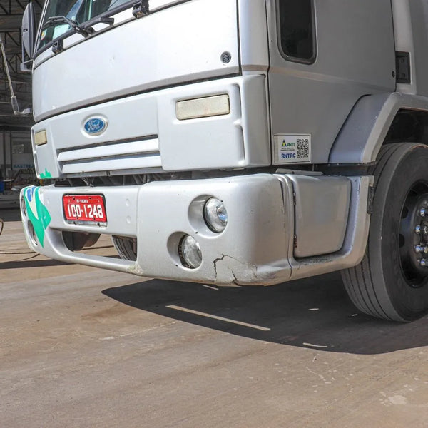 Tampa Estribo Ford Cargo 2001 a 2010 Lado Direito / Esquerdo