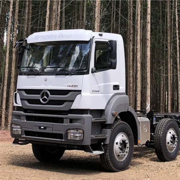 Estribo Mercedes-Benz Axor 3340 3344 4140 Traçado - Fibra