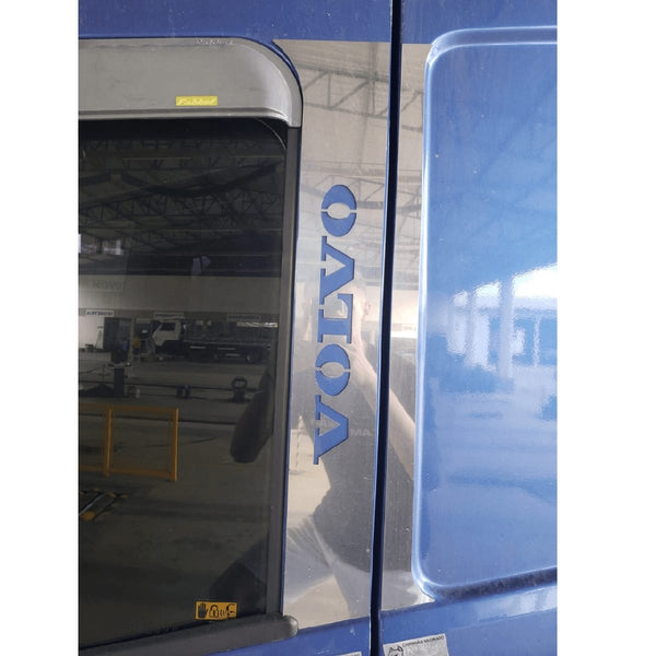 Conjunto Coluna Escrita na Porta Volvo New FH (Inox)