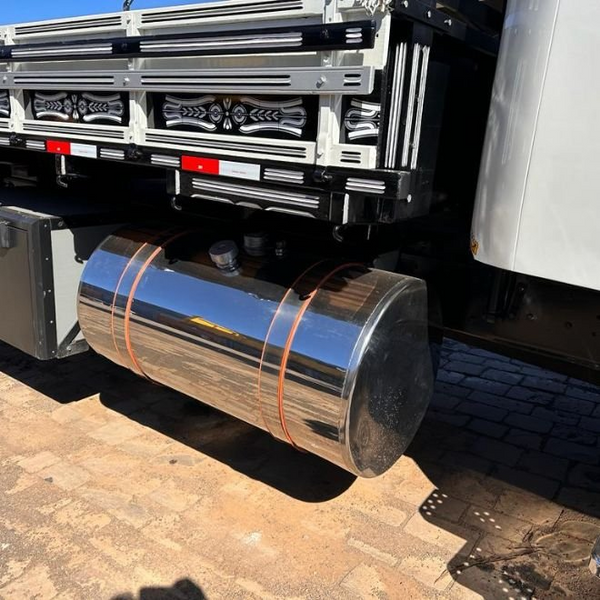 Tanque Lateral Inox 470 510 Litros Com Bocal e Tampa
