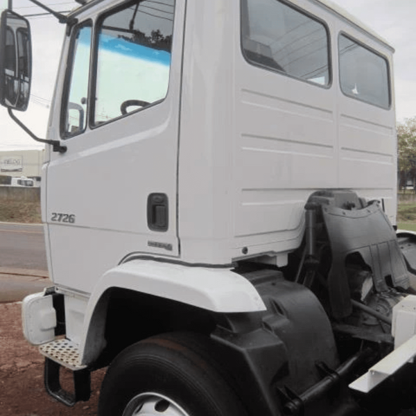 Chapa Traseira Completa Mercedes-Benz Atron - Amalcaburio