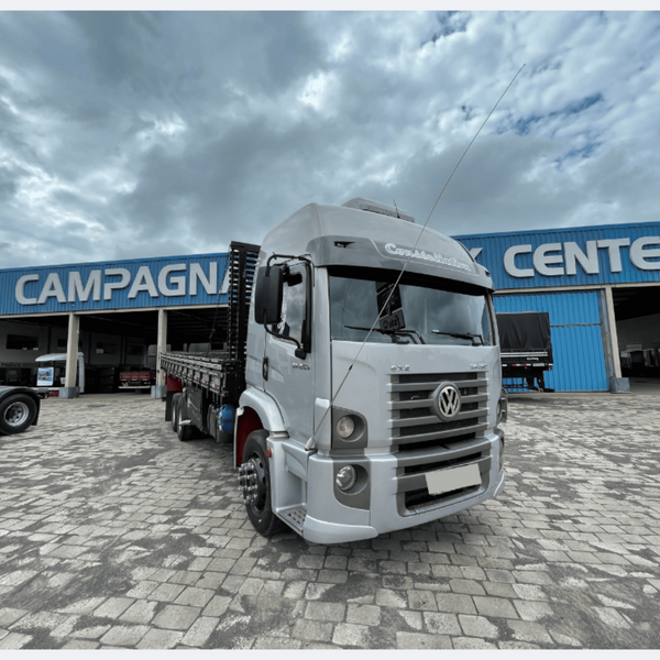 Para-choque Volkswagen Constellation – 2 Degraus - VEDL