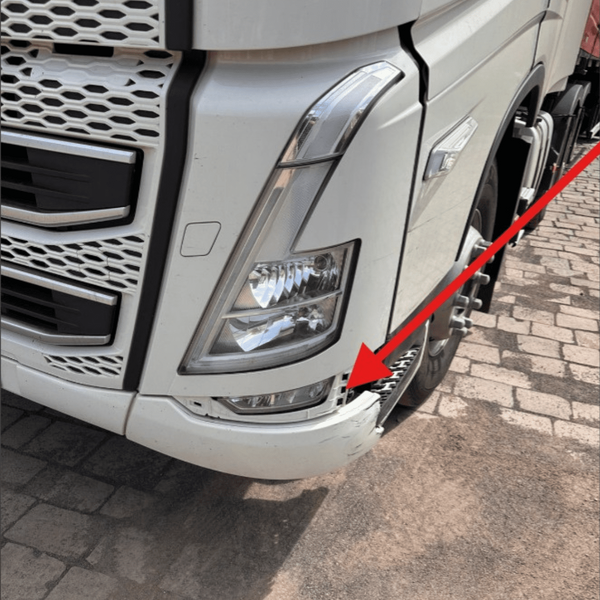 Tampa do Farol Principal Volvo New FH