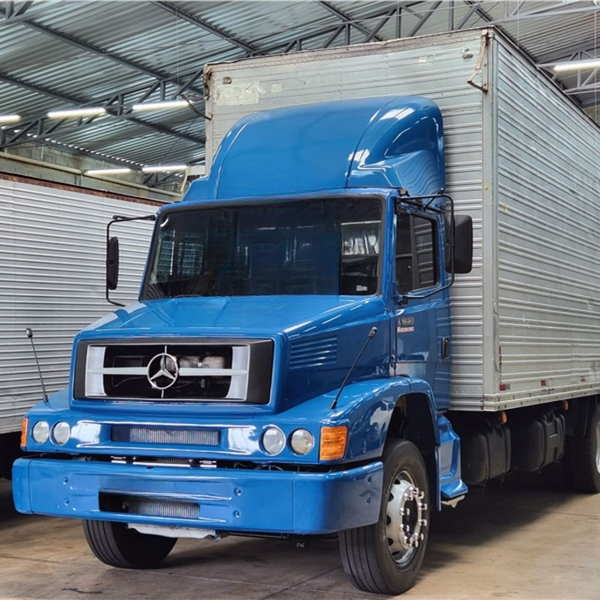 Capô Mercedes-Benz HPN 1218 1418 1620 até 2013
