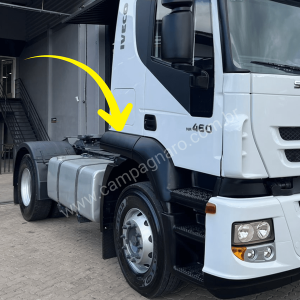 Saia Lateral da Cabine - Iveco Stralis