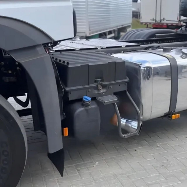 Tampa de Bateria Para 2 Bateria Mercedes-Benz Actros
