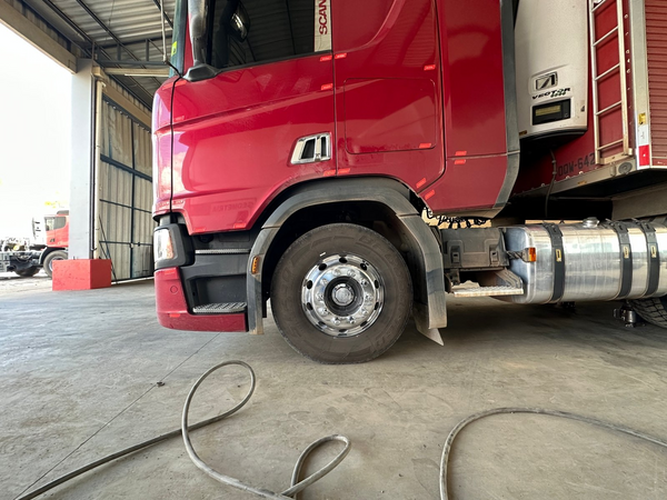 Acabamento Paralama Cabine Dianteiro Scania NTG - 770 mm