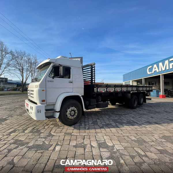 Calha de Chuva Volkswagen 7.90 7.110 8.120 8.150 9.150 17.210 18.310 Titan Tractor - Sem Recorte para Tirante