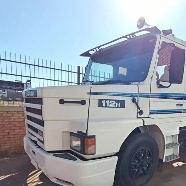Capô Scania T 112 Longo - Fibra