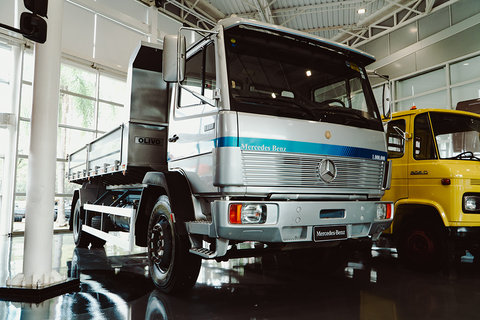 Caminhão 1 milhão da Mercedes-Benz permanece com o mesmo dono há 34 anos