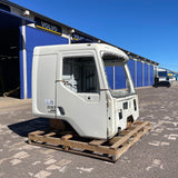 Cabine Volvo VM Leito com Portas Ano 2022 - Para Peças