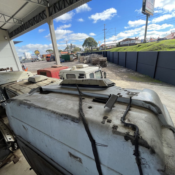 Cabine Com Forro Teto E Maleiro – Iveco Stralis 2013