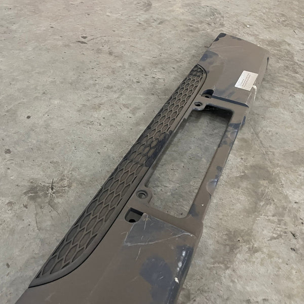 Para - Choque Central Mercedes Benz  Atego Após 2013 – Código 9588851401