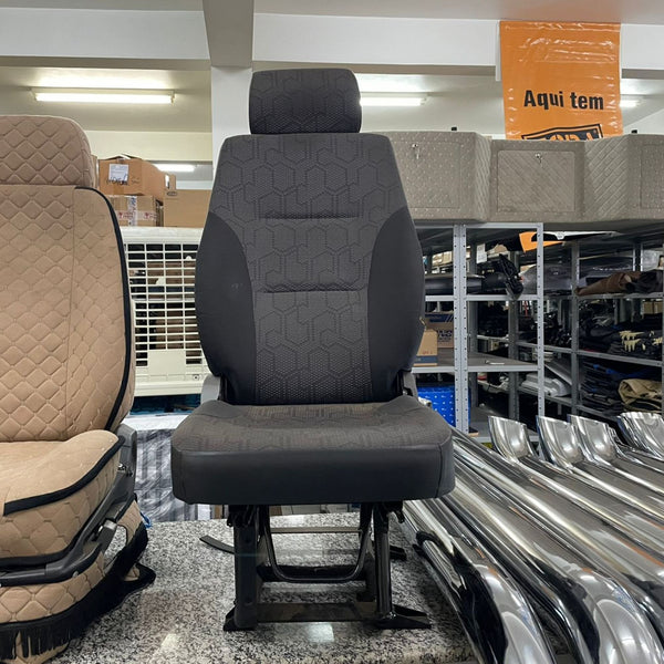 Banco Dianteiro Direito Carona Scania Série 4 Aplicação Diversas (Tecido Cinza/Preto)