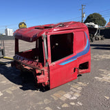 Cabine Scania Série 4 Bicudo Ano 1999 (Somente Carcaça)