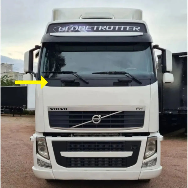 Moldura Inferior do Para-Brisa Volvo FH FM até 2014
