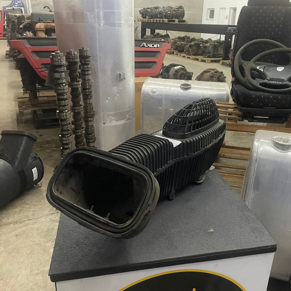 Tomada de Ar MAN TGX - 81082016097