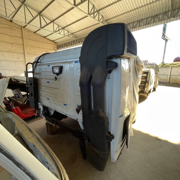 Cabine Mercedes-Benz Actros 2013 - Para Peças