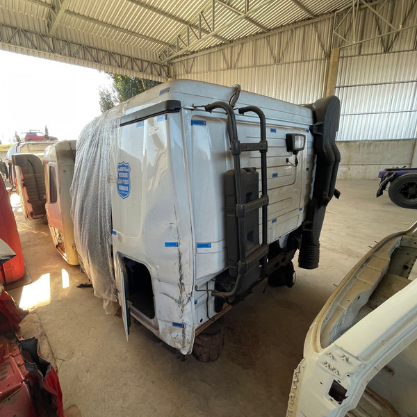 Cabine Mercedes-Benz Actros 2013 - Para Peças