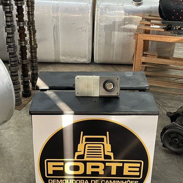 Luz Interna de Teto –  | Scania 1998 | Esquerda: 1306243 | Direita: 1306244