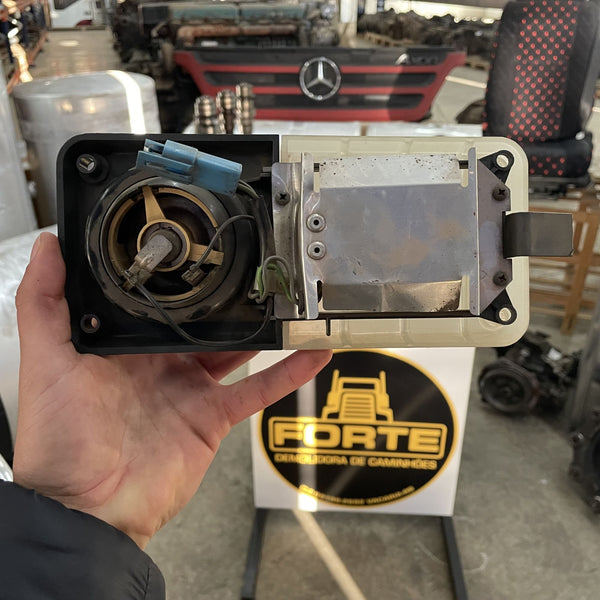 Luz Interna de Teto –  | Scania 1998 | Esquerda: 1306243 | Direita: 1306244