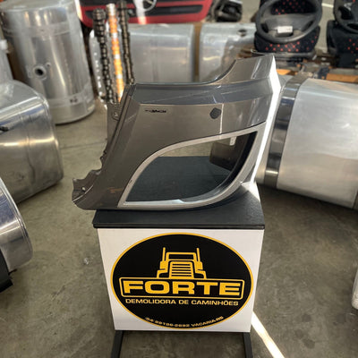 Moldura Farol lado Esquerdo - DAF XF 106 – | Código. 1798453