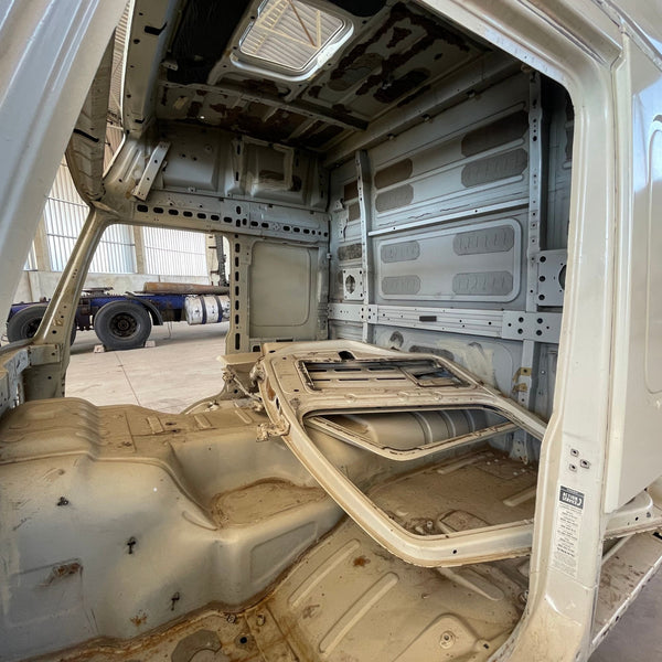 Cabine Alta Volvo FM 2014 - Para Peças