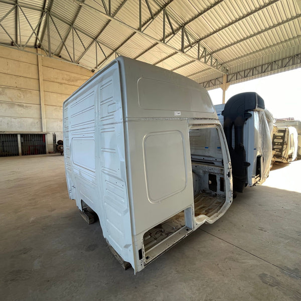 Cabine Alta Volvo FM 2014 - Para Peças