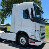 Par Tampa Estribo Extensão da Porta Volvo New FH 2022