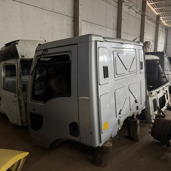 Ford Cargo Panda Cabine Simples - Para Peças