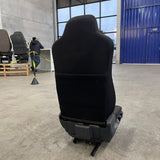 Banco A AR Dianteiro Direito Carona Iveco Strals 2010 (em Tecido Preto/Cinza)
