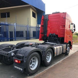 Apara Barro Traseiro Volvo 66 x 44 cm