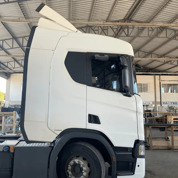 Defletor de AR Scania NTG Cabine R Sem Charuto - Boff