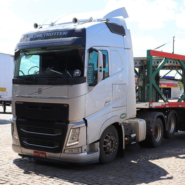 Spoiler Com Borracha Volvo FH a partir de 2015