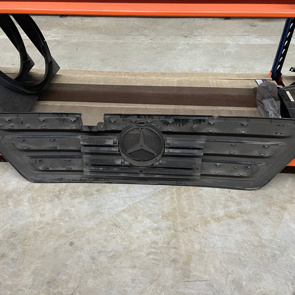 Grade Frontal Mercedes-Benz Axor até 2011