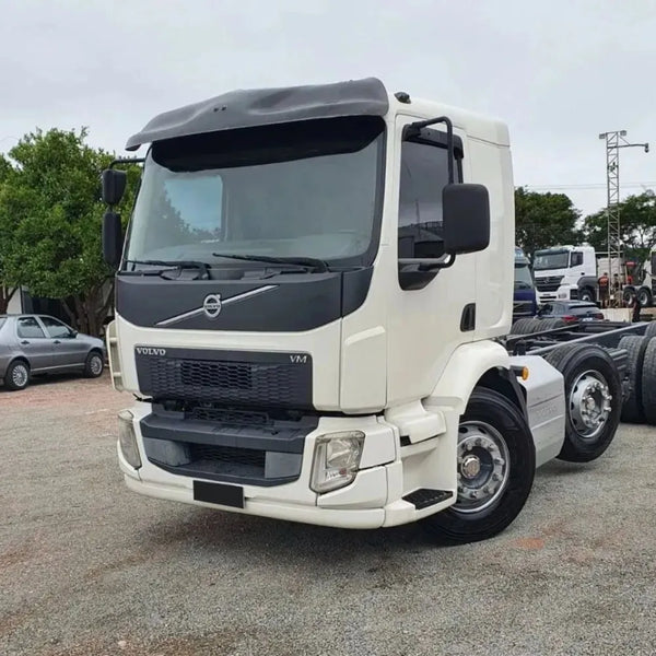 Moldura Inferior do Para-Brisa Volvo VM