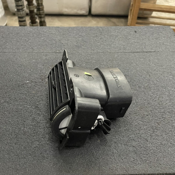 Difusor De Ar Volvo Vm – Código 20723059